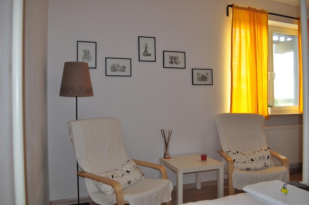 Apartament Scorpion Modlin Czosnów Exterior foto