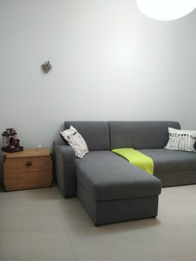 Apartament Scorpion Modlin Czosnów Exterior foto